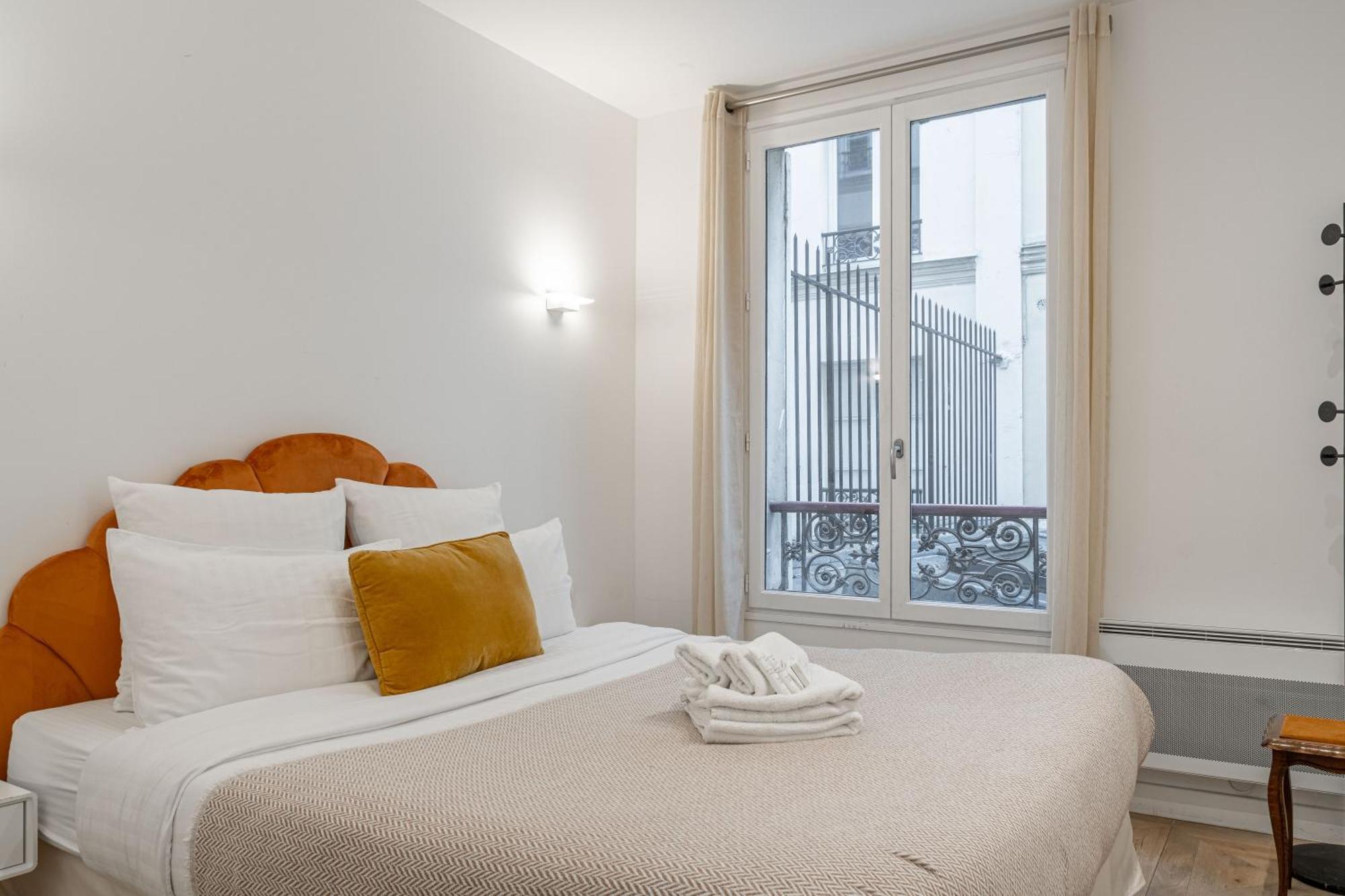 Spacieux Et Lumineux A Montorgueil Appartement Parijs
